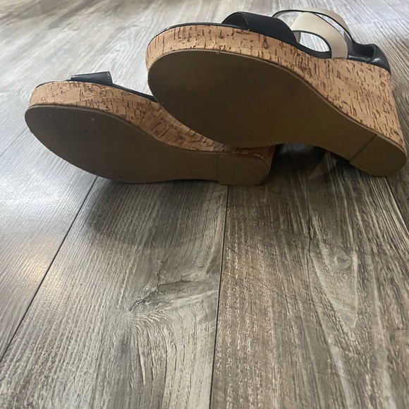 Steve Madden navy blue wedge Size 8 - Picture 4 of 5